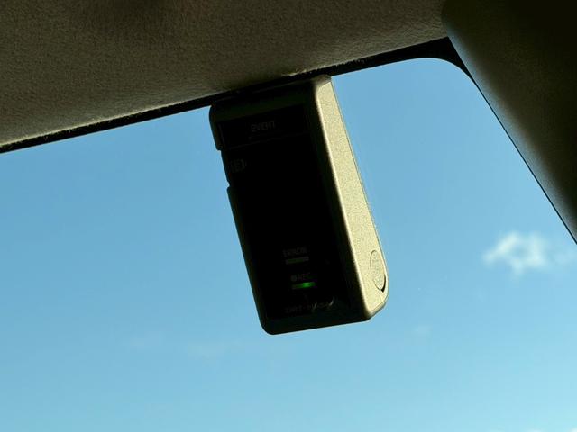 ルーミー カスタムＧ☆下取直販車☆純正ドラレコ／衝突被害軽減システム／　クリアランスソナー／シートヒーター／追従型クルコン／純正９型ＳＤナビ／フルセグ／ＣＤ／ＤＶＤ／Ｂｌｕｅｔｏｏｔｈ／バックカメラ／ＬＥＤライト／フォグ／両側電動スライド／オートパーキング／ＥＴＣ（15枚目）