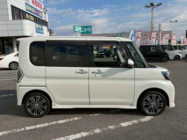 タント カスタムＲＳ　トップエディションＳＡＩＩＩ　禁煙／ドライブレコーダー／衝突被害軽減システム／全方位カメラ／純正７型ナビ／フルセグ／ＣＤ／ＤＶＤ／Ｂｌｕｅｔｏｏｔｈ／両側電動スライド／ヒーター付ハーフレザーシート／ＬＥＤオートライト／ＥＴＣ（7枚目）