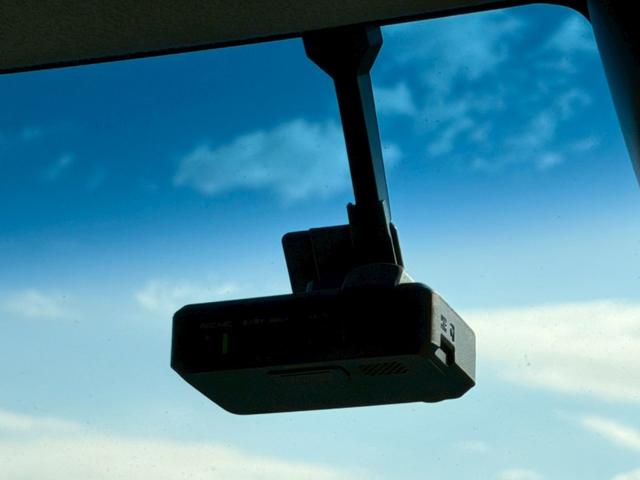 タント カスタムＲＳ　トップエディションＳＡＩＩＩ　禁煙／ドライブレコーダー／衝突被害軽減システム／全方位カメラ／純正７型ナビ／フルセグ／ＣＤ／ＤＶＤ／Ｂｌｕｅｔｏｏｔｈ／両側電動スライド／ヒーター付ハーフレザーシート／ＬＥＤオートライト／ＥＴＣ（13枚目）