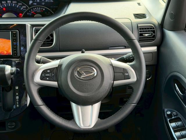 タント カスタムＲＳ　トップエディションＳＡＩＩＩ　禁煙／ドライブレコーダー／衝突被害軽減システム／全方位カメラ／純正７型ナビ／フルセグ／ＣＤ／ＤＶＤ／Ｂｌｕｅｔｏｏｔｈ／両側電動スライド／ヒーター付ハーフレザーシート／ＬＥＤオートライト／ＥＴＣ（14枚目）