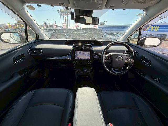 TOYOTA PRIUS A PREMIUM TOURING SELECTION