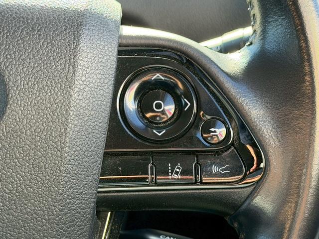 TOYOTA PRIUS A PREMIUM TOURING SELECTION