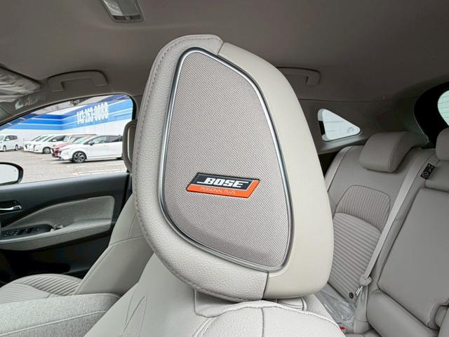 オーラ Ｇ　レザーエディション　禁煙車／ワンオーナー／ＢＯＳＥサウンド／前ドラレコ／ハンドルヒーター／ワイヤレス充電／純正９インチナビ／アラウンドビューモニター／デジタルインナーミラードラレコ／純正１７インチアルミ／ＥＴＣ２．０（37枚目）