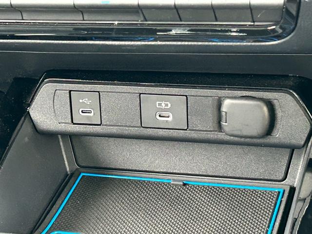 プリウス Ｚ　ＰＨＶ　Ｚ／１２．３型純正ナビ／ムーンルーフ／パワーバックドア／電動レザーシート／衝突被害軽減システム／ブラインドスポットモニター／デジタルインナーミラー／全方位モニター／／／ＥＴＣ２．０／禁煙（21枚目）