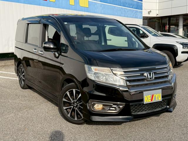 ステップワゴンスパーダ Ｚ　クールスピリット　禁煙／フリップダウンモニター／　前後ドラレコ／純正９型ナビ／バックカメラ／フルセグ（走行中視聴可）／ＣＤ／ＤＶＤ／クルーズコントロール／ハーフレザーシート／ＨＩＤライト／純正アルミ／両側自動スライド／パドルシフト／ＥＴＣ（6枚目）