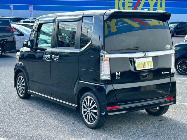 N-BOXカスタム G・ターボパッケージ 禁煙/クルーズコントロール/純正7型メモリーナビ/フルセグ/CD/DVD/Bluetooth/バックカメラ/両側電動スライド/HIDオートライト/オートエアコン/プッシュスタート/ETC/保証書(9枚目)