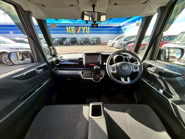 N-BOXカスタム G・ターボパッケージ 禁煙/クルーズコントロール/純正7型メモリーナビ/フルセグ/CD/DVD/Bluetooth/バックカメラ/両側電動スライド/HIDオートライト/オートエアコン/プッシュスタート/ETC/保証書(12枚目)