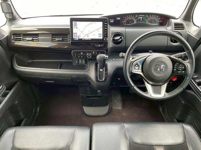 Ｎ－ＢＯＸカスタム Ｇ・Ｌターボホンダセンシング　禁煙／衝突被害軽減システム／　コーナーセンサー／追従型クルコン／ハンズフリースライドドア／純正８型ナビ／フルセグ／ＣＤ／ＤＶＤ／Ｂｌｕｅｔｏｏｔｈ／バックカメラ／ハーフレザーシート／ＬＥＤライト／純正アルミ／パドルシフト／ＥＴＣ（12枚目）