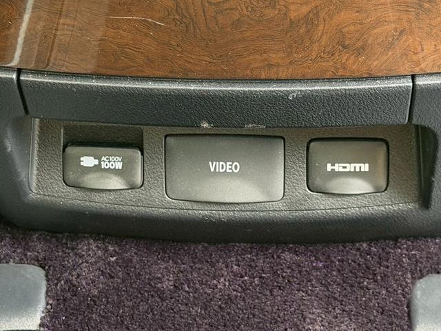 アルファード ３．５エグゼクティブラウンジ　禁煙／モデリスタフルエアロ／　ベージュレザーシート／ＪＢＬサウンド／フリップダウンモニター／全方位カメラ／メーカーオプションナビ／フルセグ／ＣＤ／ＤＶＤ／Ｂｌｕｅｔｏｏｔｈ／衝突被害軽減システム／コーナーセンサー／ＥＴＣ２．０（29枚目）