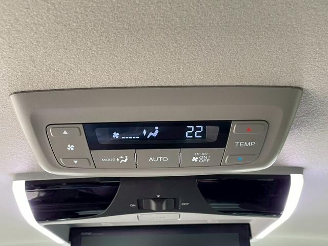 ステップワゴン ハイブリッドモデューロＸ　ホンダセンシング　純正１０インチナビ＆フリップダウンモニター／マルチビューカメラシステム／ハーフレザーシート／デジタルインナーミラー／両側パワースライドドア／純正ドラレコ／衝突被害軽減システム／シートヒーター／禁煙（32枚目）