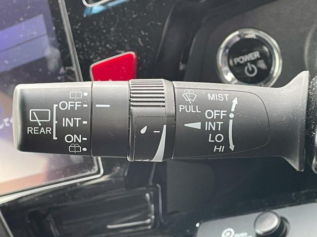 ステップワゴン ハイブリッドモデューロＸ　ホンダセンシング　純正１０インチナビ＆フリップダウンモニター／マルチビューカメラシステム／ハーフレザーシート／デジタルインナーミラー／両側パワースライドドア／純正ドラレコ／衝突被害軽減システム／シートヒーター／禁煙（33枚目）