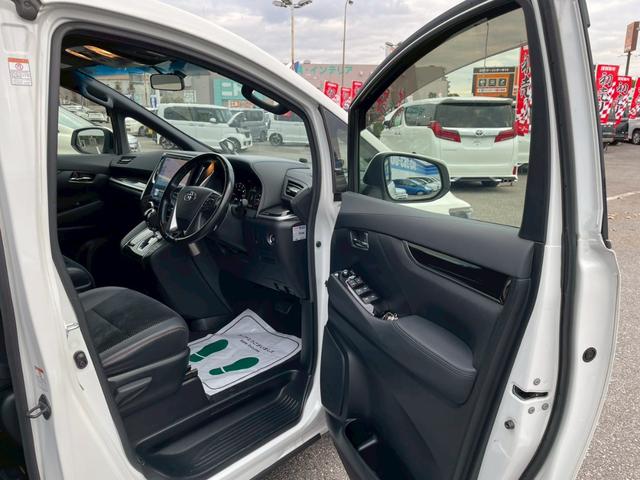 アルファード ２．５Ｓ　Ａパッケージ　タイプブラック　禁煙／ツインサンルーフ／ドライブレコーダー／衝突被害軽減システム／コーナーセンサー／アルパイン１１型ナビ／ＣＤ／ＤＶＤ／Ｂｌｕｅｔｏｏｔｈ／バックカメラ／ハーフレザーシート／ＬＥＤオートライト／ＥＴＣ（32枚目）