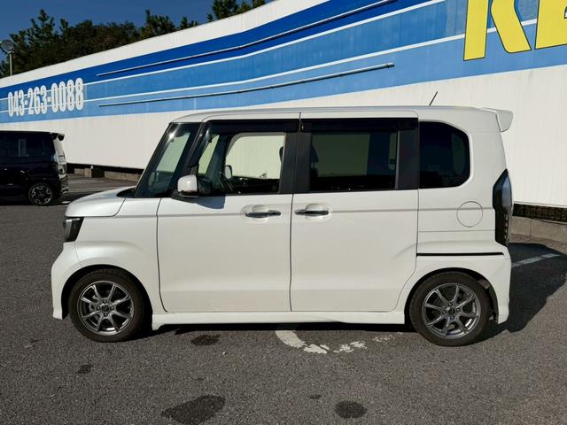 Ｎ－ＢＯＸカスタム Ｇ・Ｌターボホンダセンシング　禁煙／前後ドラレコ／衝突被害軽減システム／追従型クルコン／純正７型ナビ／ワンセグ／ＣＤ／ＤＶＤ／Ｂｌｕｅｔｏｏｔｈ／バックカメラ／両側自動スライド／ヒーター付ハーフレザーシート／ＬＥＤライト／ＥＴＣ（8枚目）