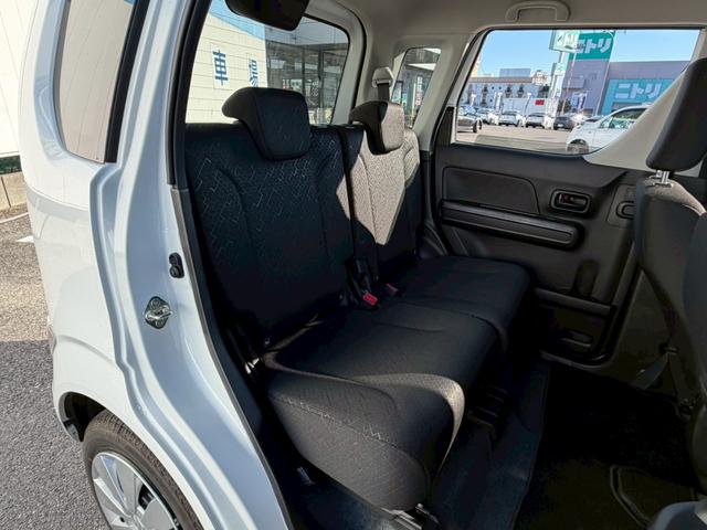 ワゴンＲ ハイブリッドＦＸ－Ｓ　４ＷＤ／禁煙／衝突被害軽減システム／追従型クルコン／コーナーセンサー／ヘッドアップディスプレイ／ディスプレイオーディオ／Ｂｌｕｅｔｏｏｔｈ／全方位カメラ／シートヒーター／オートライト／保証書（27枚目）