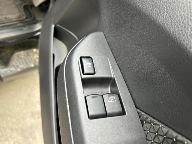 キャラバン ロンググランドプレミアムＧＸ／デジタルインナーミラー／禁煙／　埼玉仕入／走行１５９５６ＫＭ／衝突被害軽減Ｓ／Ｐセンサー／社外８型ナビ／フルセグ／ＣＤ／ＤＶＤ／ＢＴ／アラウンドビュー／片側自動スライド／ＬＥＤヘッドライト／保証書／取説／スペアキー／ビルトインＥＴＣ（27枚目）