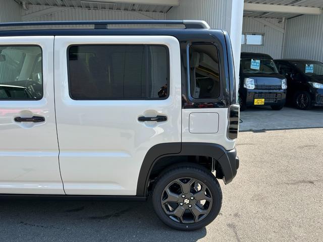 ハスラー タフワイルドターボ■届出済未使用【全方位モニター付９型ナビ】　スズキコネクト対応９インチＨＤディスプレイ／地デジ／ＤＶＤ／スマホ連携／ＳＯＳシステム／ルーフレール／衝突軽減／車線維持／追従クルコン／パーキングセンサー／先行車発進お知らせ／前後誤発進抑制／ＴＥＣＴ（18枚目）