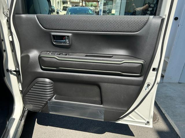 ハスラー タフワイルドターボ■届出済未使用【全方位モニター付９型ナビ】　スズキコネクト対応９インチＨＤディスプレイ／地デジ／ＤＶＤ／スマホ連携／ＳＯＳシステム／ルーフレール／衝突軽減／車線維持／追従クルコン／パーキングセンサー／先行車発進お知らせ／前後誤発進抑制／ＴＥＣＴ（29枚目）