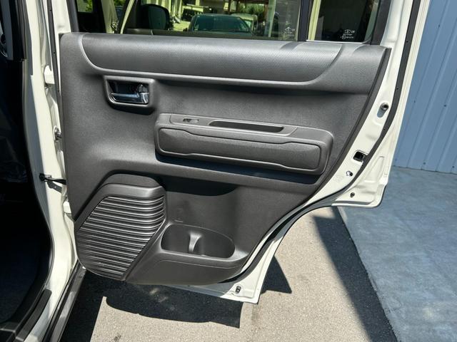 ハスラー タフワイルドターボ■届出済未使用【全方位モニター付９型ナビ】　スズキコネクト対応９インチＨＤディスプレイ／地デジ／ＤＶＤ／スマホ連携／ＳＯＳシステム／ルーフレール／衝突軽減／車線維持／追従クルコン／パーキングセンサー／先行車発進お知らせ／前後誤発進抑制／ＴＥＣＴ（31枚目）