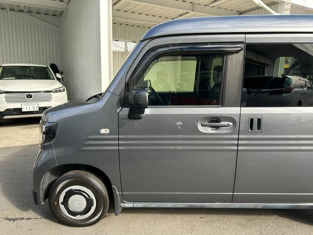 純正オプションはもちろん、社外のナビやフリップダウンモニター、ドライブレコーダー、ＥＴＣ等、お客様のご希望のオプション取付も可能♪お客様による商品持込み、取付のみの対応もしております♪