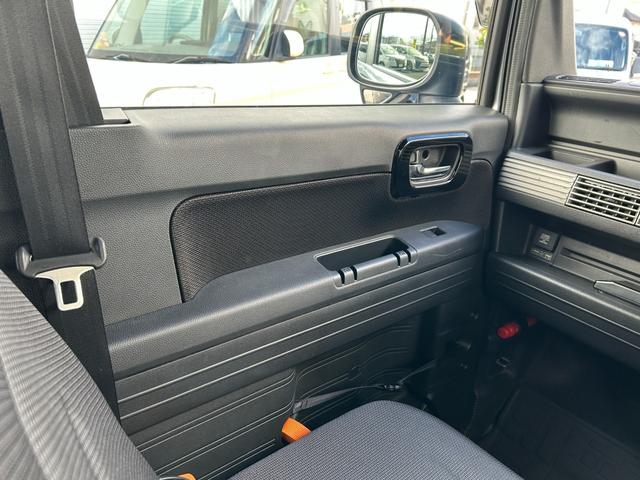 当社の展示車は全車両に”社団法人自動車公正取引協議会”の車両状態説明書を掲示しております。修復歴の有無は勿論、ドア等の外板の交換歴の有無までも表示☆口頭説明では無く書面にてお渡ししております♪