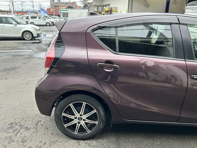 アクア S 2WD■神奈川仕入直販【7型ナビ・バックカメラ・ETC】 中期型/56,650KM/フルセグTV/CD/DVD/BTオーディオ/オートライト/シートヒーター/スマートキー/バイザー/ECO&EVモード/ステリモ/ナノイー/オートAC/電動格納ミラー/保証書/(13枚目)