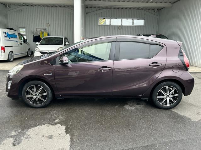 アクア S 2WD■神奈川仕入直販【7型ナビ・バックカメラ・ETC】 中期型/56,650KM/フルセグTV/CD/DVD/BTオーディオ/オートライト/シートヒーター/スマートキー/バイザー/ECO&EVモード/ステリモ/ナノイー/オートAC/電動格納ミラー/保証書/(15枚目)