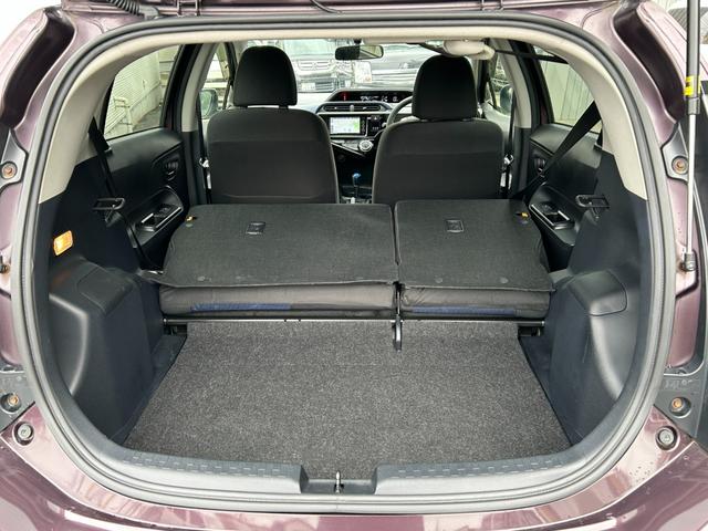 アクア S 2WD■神奈川仕入直販【7型ナビ・バックカメラ・ETC】 中期型/56,650KM/フルセグTV/CD/DVD/BTオーディオ/オートライト/シートヒーター/スマートキー/バイザー/ECO&EVモード/ステリモ/ナノイー/オートAC/電動格納ミラー/保証書/(24枚目)