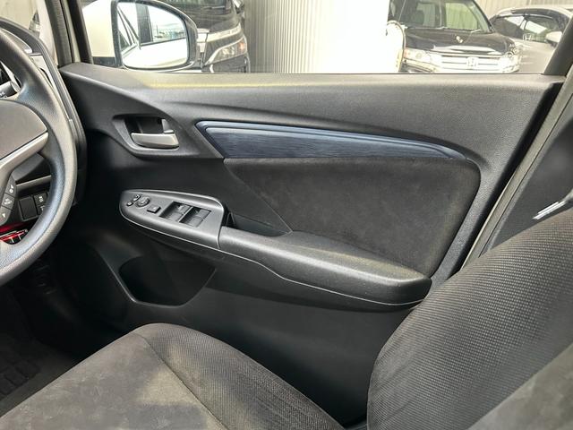 シャトル ハイブリッド ◆【禁煙・社外7型メモリーナビ】 133,739KM/R7年製タイヤ/フルセグ/CD/DVD/ラジオ/HIDライト/スチールホイール/ETC/スマートキー/ヘッドライトレベライザー/横滑り防止/オートエアコン保証書/取扱説明書(21枚目)