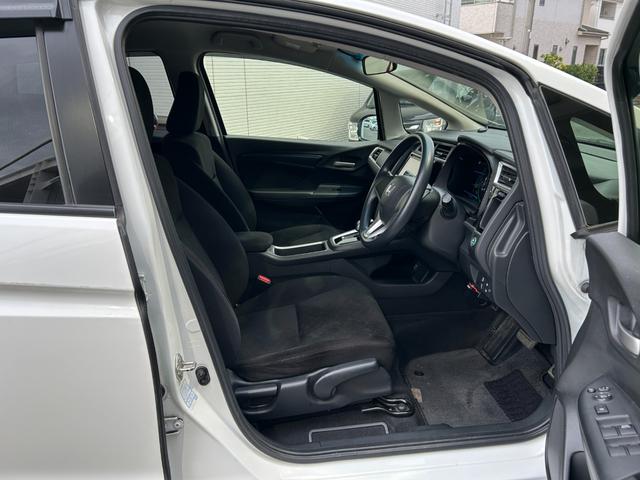 シャトル ハイブリッド ◆【禁煙・社外7型メモリーナビ】 133,739KM/R7年製タイヤ/フルセグ/CD/DVD/ラジオ/HIDライト/スチールホイール/ETC/スマートキー/ヘッドライトレベライザー/横滑り防止/オートエアコン保証書/取扱説明書(26枚目)