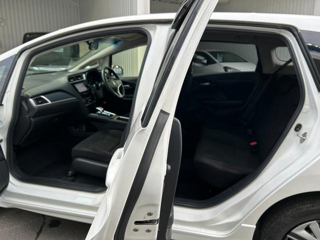 シャトル ハイブリッド ◆【禁煙・社外7型メモリーナビ】 133,739KM/R7年製タイヤ/フルセグ/CD/DVD/ラジオ/HIDライト/スチールホイール/ETC/スマートキー/ヘッドライトレベライザー/横滑り防止/オートエアコン保証書/取扱説明書(35枚目)