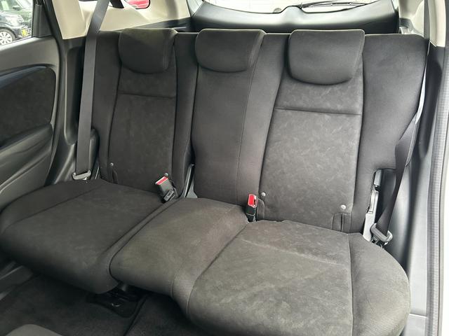 シャトル ハイブリッド ◆【禁煙・社外7型メモリーナビ】 133,739KM/R7年製タイヤ/フルセグ/CD/DVD/ラジオ/HIDライト/スチールホイール/ETC/スマートキー/ヘッドライトレベライザー/横滑り防止/オートエアコン保証書/取扱説明書(37枚目)