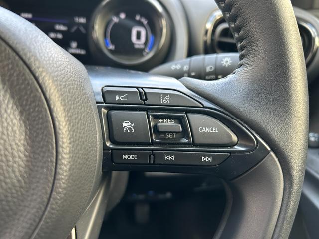 TOYOTA YARIS HYBRID Z