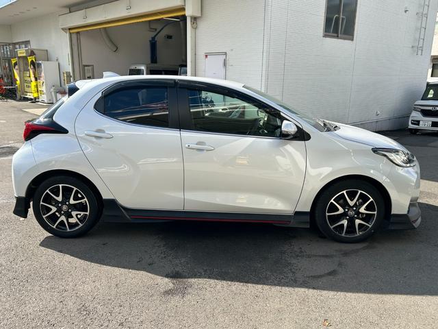 TOYOTA YARIS HYBRID Z