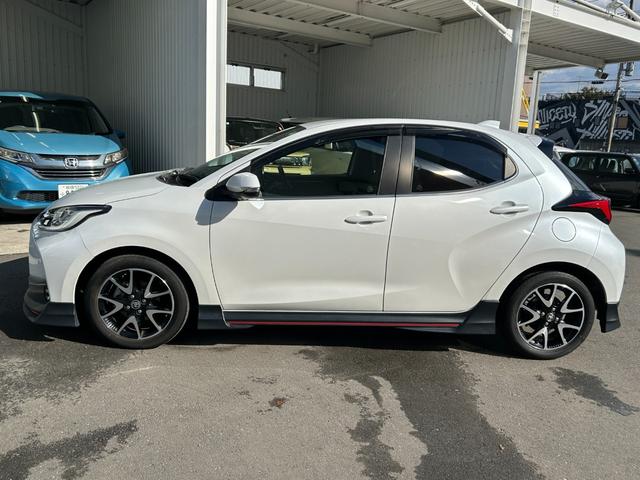 TOYOTA YARIS HYBRID Z