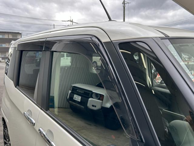 ルーミー カスタムG-T【モデリスタフルエアロ・マフラーカッター】 弊社下取直販車/距離39876キロ/純正9型ナビ/フルグ/CD/DVD/MSV/BTオーディオ/アラウンドビューモニター/シートヒーター/LEDヘッドライト/純正アルミ/保証書/取説/記録簿(62枚目)