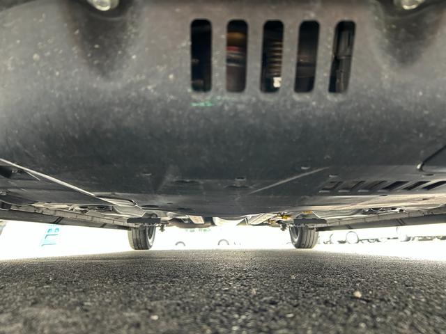 ルーミー カスタムG-T【モデリスタフルエアロ・マフラーカッター】 弊社下取直販車/距離39876キロ/純正9型ナビ/フルグ/CD/DVD/MSV/BTオーディオ/アラウンドビューモニター/シートヒーター/LEDヘッドライト/純正アルミ/保証書/取説/記録簿(66枚目)