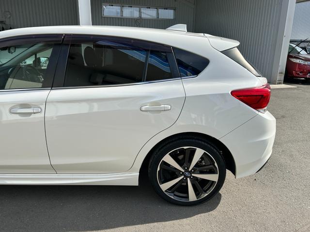 インプレッサスポーツ ２．０ｉ－Ｓアイサイト　◆【禁煙・メーカー８型ナビ・ＥＴＣ】　３３，３２６ＫＭ／フルセグ／ＣＤ／ＤＶＤ／ミュージックサーバー／ＢＴオーディオ／電動シート／ＬＥＤライト／パドルシフト／ドラレコ／ブラインドスポットモニター／レーンアシスト／レーダークルコン（18枚目）