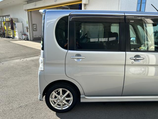 タント カスタムＸ　４ＷＤ　◆【禁煙・社外７型ナビ・ＴＥＣ】　下取直販車／４８，４３７ＫＭ／フルセグ／ＣＤ／ＤＶＤ／バックカメラ／片側電動スライドドア／純正アルミ／前後ドラレコ／アイドリングストップ／スマートキー／保証書／取扱説明書／フロアマット／サイドバイザー（14枚目）