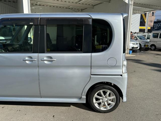 タント カスタムＸ　４ＷＤ　◆【禁煙・社外７型ナビ・ＴＥＣ】　下取直販車／４８，４３７ＫＭ／フルセグ／ＣＤ／ＤＶＤ／バックカメラ／片側電動スライドドア／純正アルミ／前後ドラレコ／アイドリングストップ／スマートキー／保証書／取扱説明書／フロアマット／サイドバイザー（18枚目）