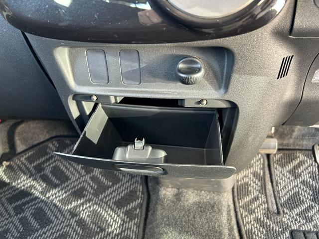 タント カスタムＸ　４ＷＤ　◆【禁煙・社外７型ナビ・ＴＥＣ】　下取直販車／４８，４３７ＫＭ／フルセグ／ＣＤ／ＤＶＤ／バックカメラ／片側電動スライドドア／純正アルミ／前後ドラレコ／アイドリングストップ／スマートキー／保証書／取扱説明書／フロアマット／サイドバイザー（47枚目）