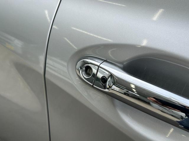 ノート ｅ－パワー　Ｘ　◆【禁煙・社外７型ナビ・ＥＴＣ】　弊社下取直販車／法人車／２０，１３１ＫＭ／ＣＤ／ＤＶＤ／バックカメラ／ＬＥＤライト／レーンアシスト／衝突軽減／横滑り防止／スマートキー／ヘッドライトレベライザー／保証書／取扱説明書／スペアキー（62枚目）