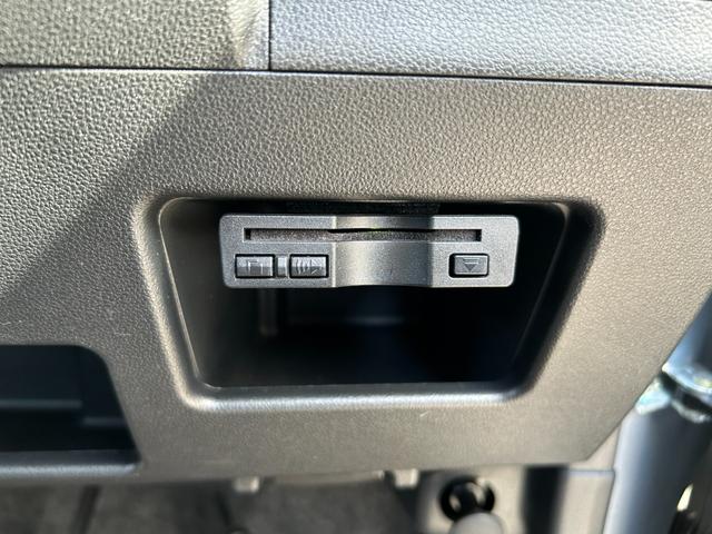 タント カスタムRS トップエディションSAIII【ターボ】 ダンロップ23年製造タイヤ/距離21723キロ/純正8型ナビ/フルセグ/CD/DVD/BTオーディオ/バックカメラ/両側自動スライド/シートヒーター/ETC/ドラレコ/マット/バイザー/スペアキー(7枚目)