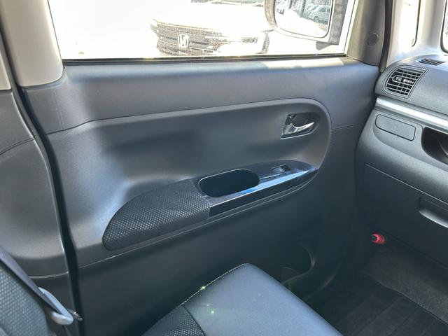 タント カスタムRS トップエディションSAIII【ターボ】 ダンロップ23年製造タイヤ/距離21723キロ/純正8型ナビ/フルセグ/CD/DVD/BTオーディオ/バックカメラ/両側自動スライド/シートヒーター/ETC/ドラレコ/マット/バイザー/スペアキー(24枚目)