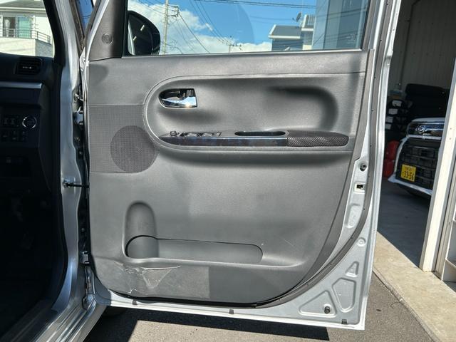 タント カスタムRS トップエディションSAIII【ターボ】 ダンロップ23年製造タイヤ/距離21723キロ/純正8型ナビ/フルセグ/CD/DVD/BTオーディオ/バックカメラ/両側自動スライド/シートヒーター/ETC/ドラレコ/マット/バイザー/スペアキー(29枚目)