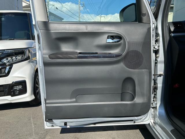 タント カスタムRS トップエディションSAIII【ターボ】 ダンロップ23年製造タイヤ/距離21723キロ/純正8型ナビ/フルセグ/CD/DVD/BTオーディオ/バックカメラ/両側自動スライド/シートヒーター/ETC/ドラレコ/マット/バイザー/スペアキー(32枚目)