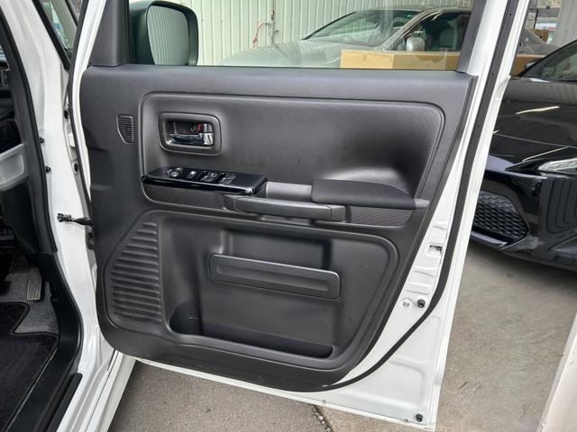 スペーシアカスタム ハイブリッドＸＳターボ　◆【禁煙・社外７型ナビ・ＥＴＣ】　１７，０４９ＫＭ／フルセグ／ＣＤ／ＤＶＤ／ＢＴオーディオ／全方位カメラ／両側電動スライド／ハーフレザーシート／シートヒーター／ＬＥＤライト／パドルシフト／ヘッドアップディスプレイ／ドラレコ／取扱説明書（29枚目）