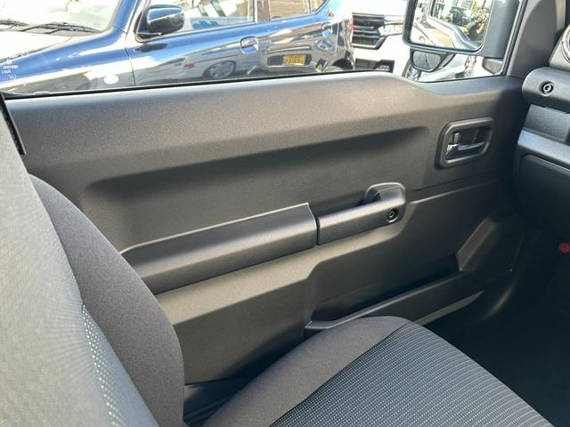 ジムニー ＸＣターボ４ＷＤ■【スズキセーフティサポート・届出済未使用】　／デュアルセンサーブレーキサポート／誤発進抑制機能／車線逸脱警報／リアパーキングセンサー／シートヒーター／クルコン／ヒルディセントコントロール／ハイビームアシスト／ＬＥＤライト／ライトウォッシャー／（23枚目）