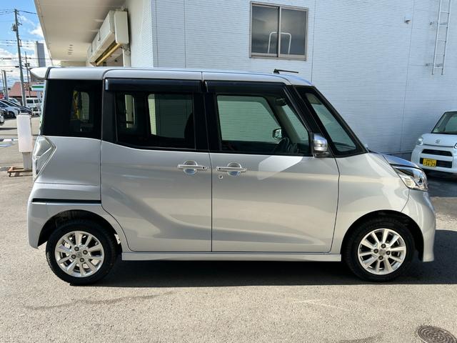 デイズルークス ハイウェイスター X Vセレクション+セーフティII【禁煙】 距離27821キロ/社外7型ナビ/フルセグ/CD/DVD/BTオーディオ/アラウンドビューカメラ/両側自動/HID/フォグ/純正アルミ/衝突被害軽減装置/アイドリングストップ/電格ミラー/リアスポ(15枚目)