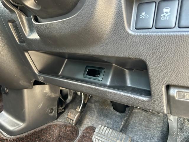 デイズルークス ハイウェイスター X Vセレクション+セーフティII【禁煙】 距離27821キロ/社外7型ナビ/フルセグ/CD/DVD/BTオーディオ/アラウンドビューカメラ/両側自動/HID/フォグ/純正アルミ/衝突被害軽減装置/アイドリングストップ/電格ミラー/リアスポ(42枚目)