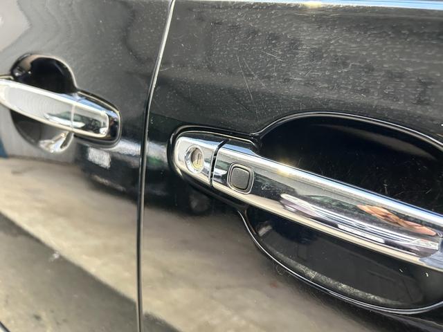 ヴォクシー ZS 煌【後期型・フロントドラレコ】 距離50768キロ/2022年製造/タイヤ/社外7型ナビ/フルセグ/CD/DVD/バックカメラ/両側自動ドア/HID/フォグ/社外アルミ/リアスポ/パドルシフト/スマートキー/ETC/Pスタート(66枚目)